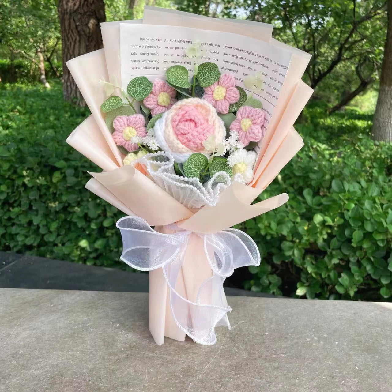 "Passion" - Rose Crochet Bouquet w/ Mix