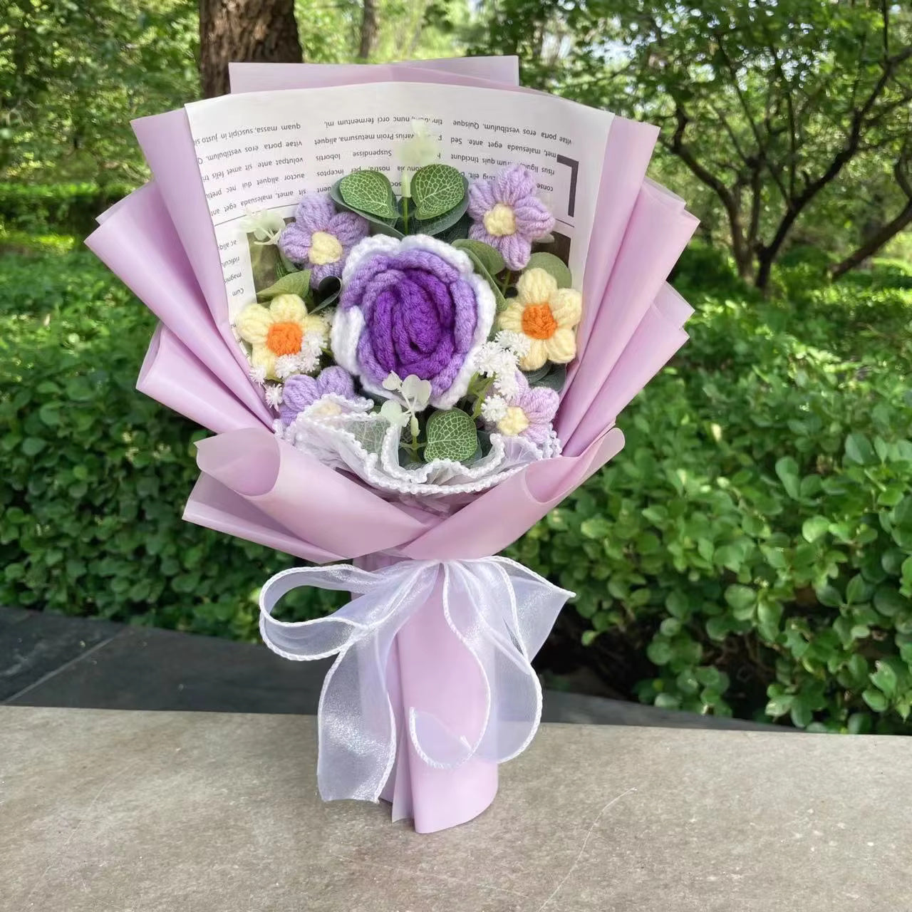 "Passion" - Rose Crochet Bouquet w/ Mix