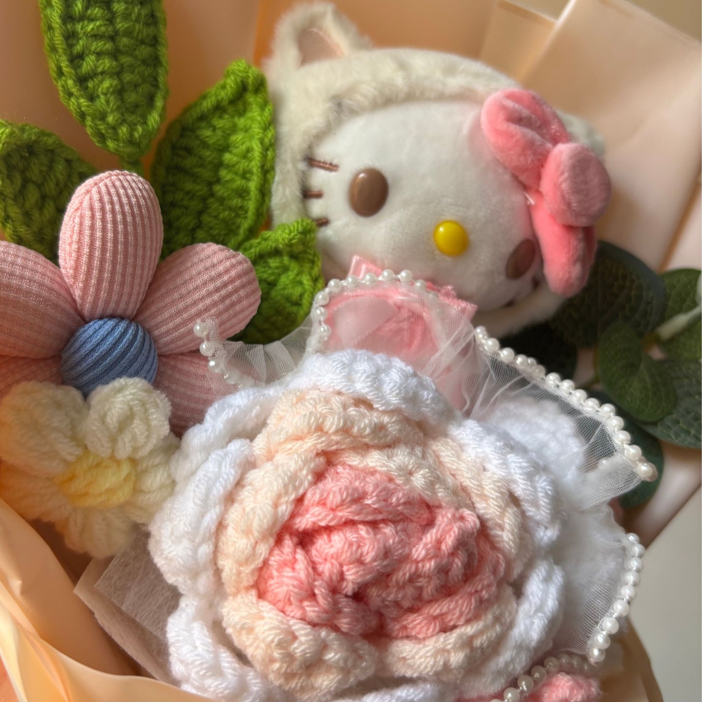 Hello Kitty - Handmade Crochet Bouquets - Roses, Plush