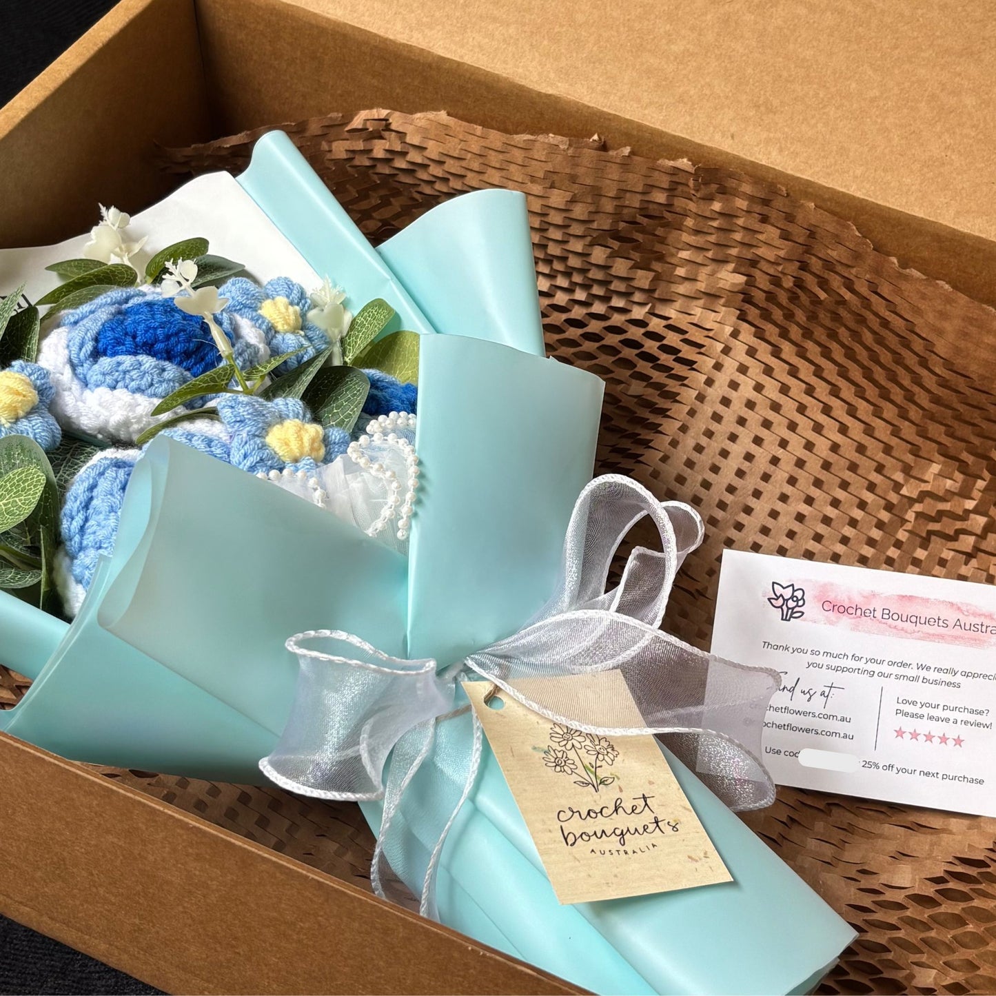 "Triple Rose" - Handmade Rose Crochet Flowers Bouquet w/ Mix