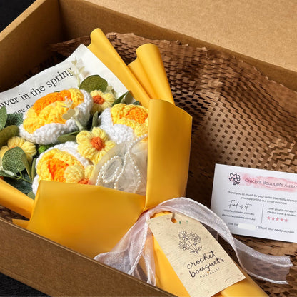 "Triple Rose" - Handmade Rose Crochet Flowers Bouquet w/ Mix