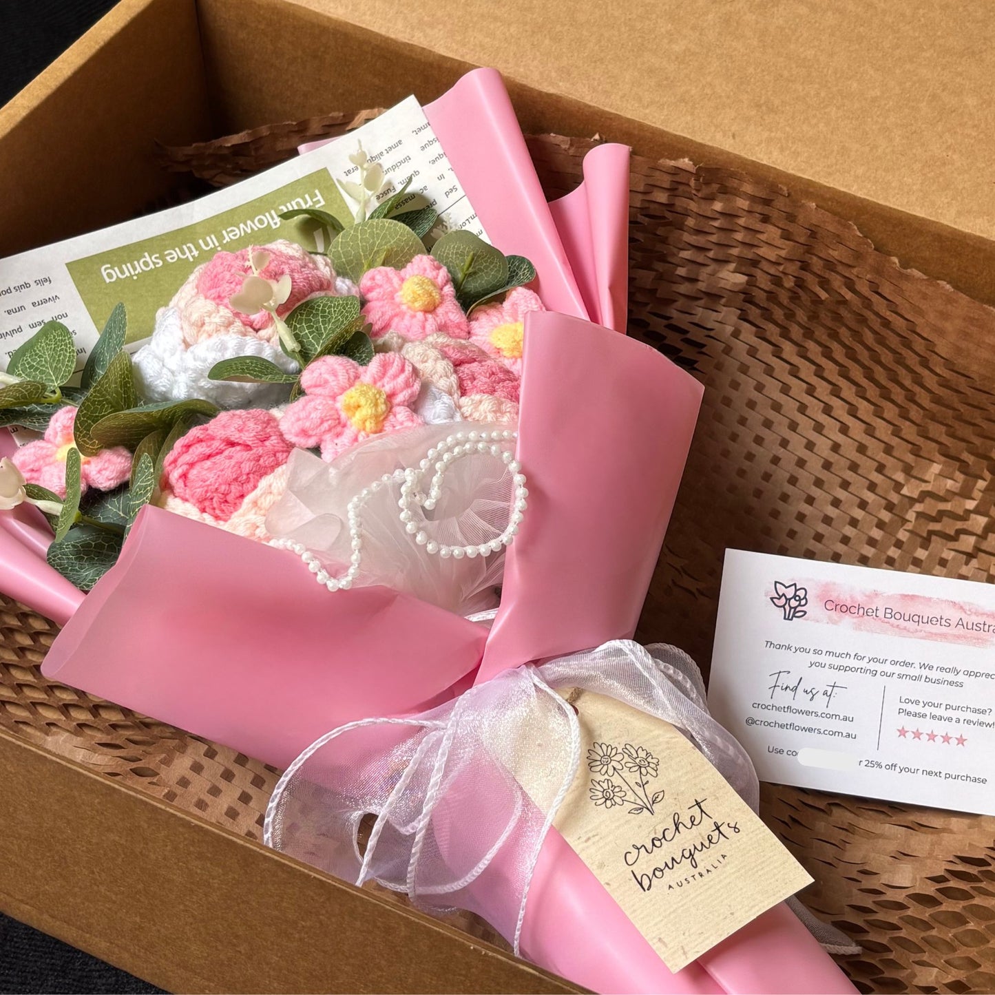 "Triple Rose" - Handmade Rose Crochet Flowers Bouquet w/ Mix